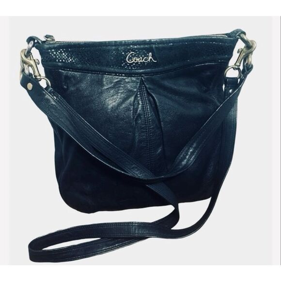 Vintage Coach Ashley Crossover - Picture 1 of 7